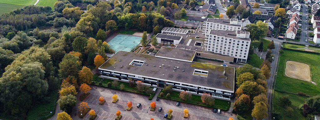 Symbolbild für die neue Fachschule für Therapie in Bad Pyrmont.