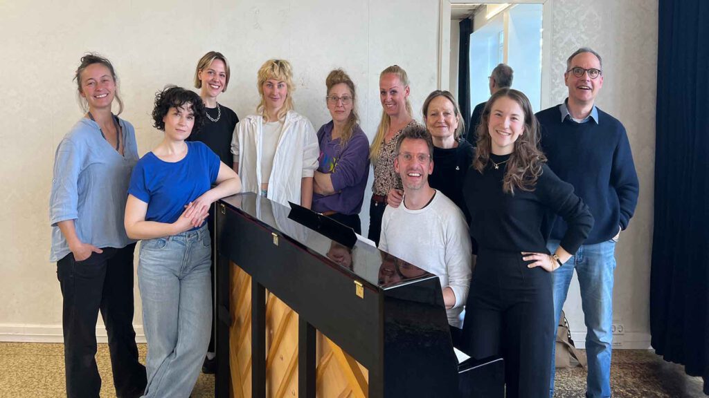Foto von der Probe zum neuen Stück "Acht Frauen"