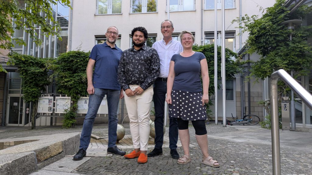 Gruppenfoto. Neuer Vorstand für den Städtepartnerschaftsverein Bad Pyrmont e.V.