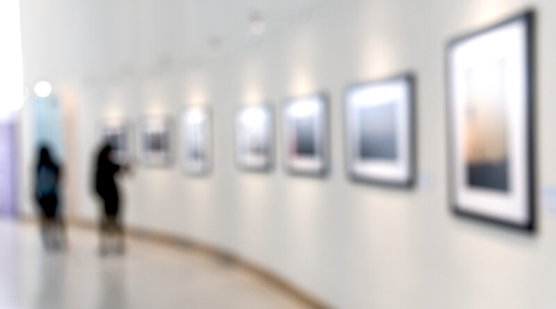 Ausstellungseröffnung in Schieder-Schwalenberg: Feuer, Wasser, Luft und Erde von Ulrike Schönfelder-Hellwig